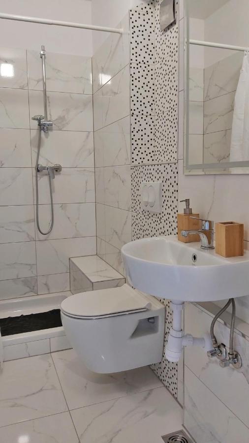 Apartments Zorica Duće エクステリア 写真