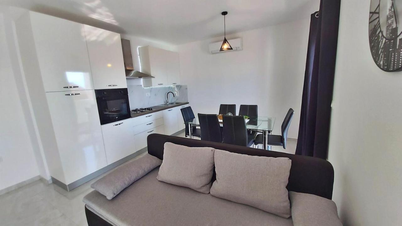 Apartments Zorica Duće エクステリア 写真