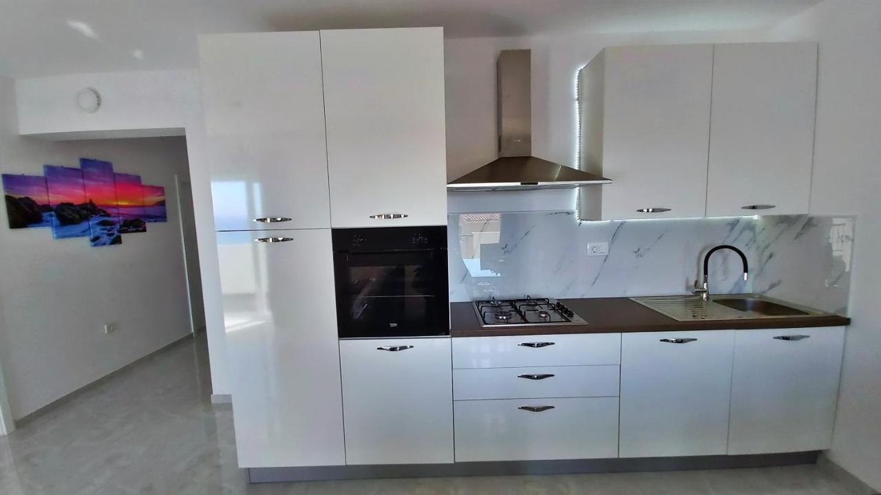 Apartments Zorica Duće エクステリア 写真