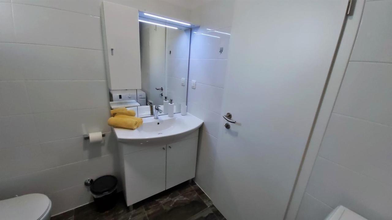 Apartments Zorica Duće エクステリア 写真