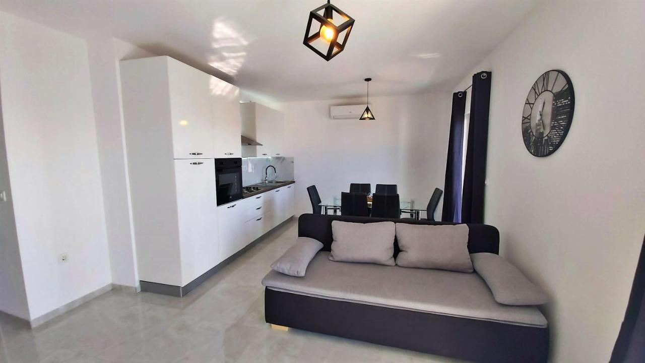 Apartments Zorica Duće エクステリア 写真